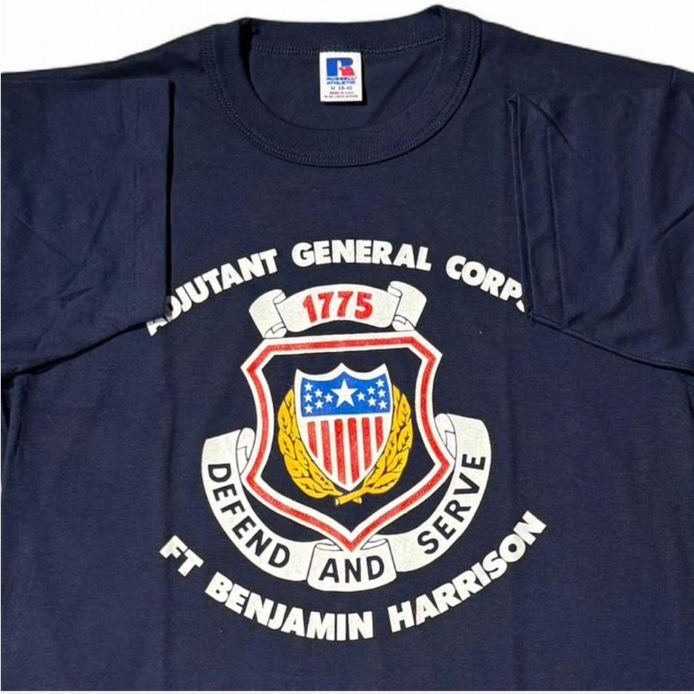 VINTAGE 80s ARMY ADJUTANT GENERAL CORPS SINGLE STITCH MEDUIM NAVY TEE